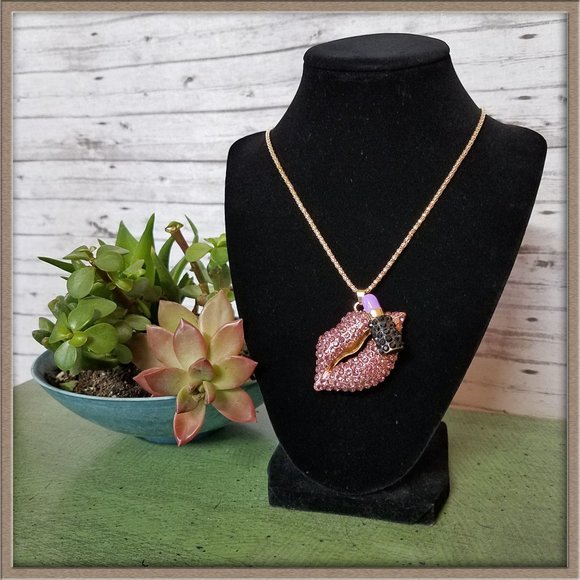Betsey Johnson Jewelry - Betsey Johnson Gold tone lips lipstick necklace
